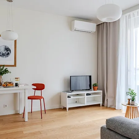 Apartmán Powoli:komfortowe, Jasne,klima Varšava